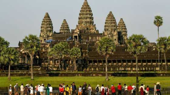 US returns 30 stolen antique artworks to Cambodia