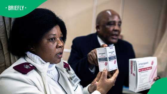 Aaron Motsoaledi addresses allegations that Lenacapavir causes cancer