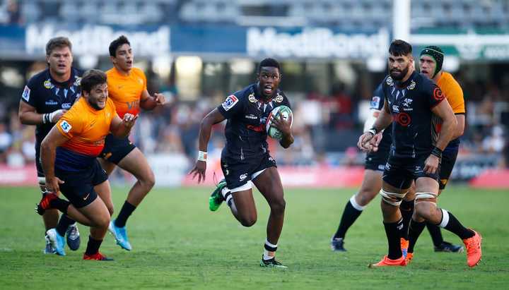 Aphelele Fassi: age, family, education, current team, salary, 100m time ...