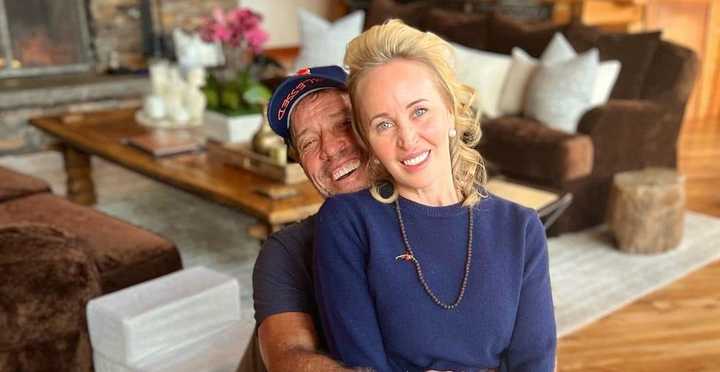becky robbins net worth