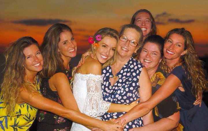 All about Patricia Nonnenmacher, Gisele Bundchen's twin sister and ...